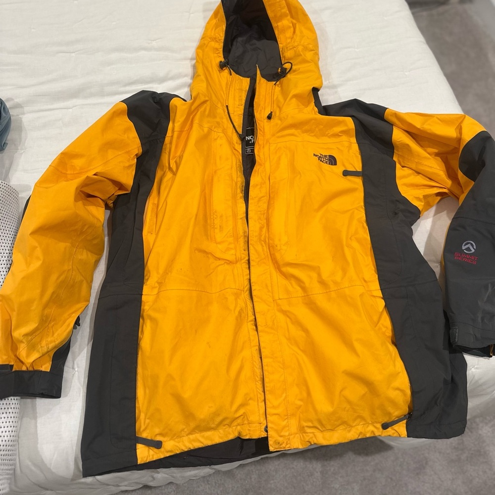 North face summit series gortex jacket